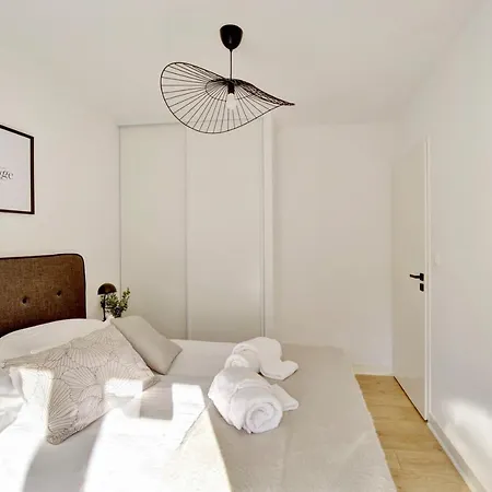 Le Bienheureux Beau T2 En Plein Centre Avec Grande Terrasse Apartmán Bordeaux